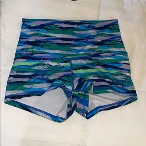 Lululemon workout shorts - like new! Size 4